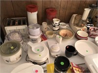 Assorted Kitchenware