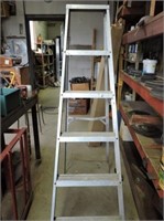 Six Foot Aluminum Step Ladder