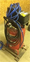Craftsman 5hp 20 gal air compressor with hose