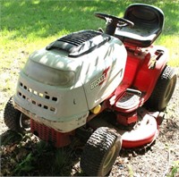 HUSKEE SUPREME SLT 4200 RIDING MOWER