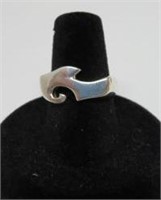Sterling Silver Ring (Est Selling Price $15-$30)