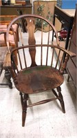 Vintage Windsor armchair. Needs a little bit of