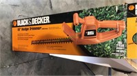 Black & Decker 16 inch hedge trimmer electric,