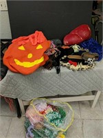 BR-Lot of Assorted Halloween items