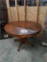 Vintage Oak Round table