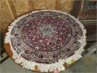 Round Vintage ferraghan rug