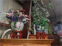 Lot of 2 floral arrangements Oriental Pots