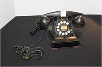 VINTAGE METAL DESK PHONE