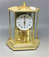 Torsion pendulum clock