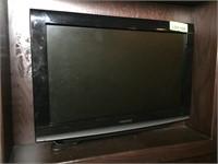18" Toshiba Flat Screen TV With Mount