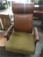 Large vintage computer chair