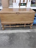 CAVALIER, William and Mary style cedar chest with