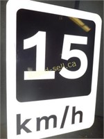 Maximum Speed 15 Km/H Sign