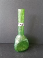 Art Nouveau ruffle edge vase
