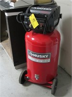 Husky 1.7 HP 33 Gallon Portable Air Compressor