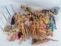 Poupées Barbie & supports - Barbie dolls & stands