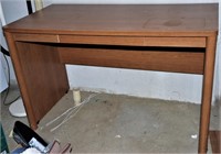 Laminate Desk