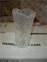 30 Plastic Vases 7"
