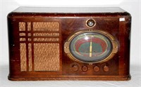 Scarce Art Deco Belmont Radio,Model 700, c1937