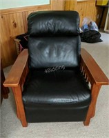 Wood and leatherette reclining chair