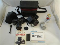 Camera Minolta,flash et sac de transport