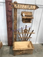 Welcome wood planter w/ trellis and bird cabin