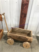 Wood wagon planter