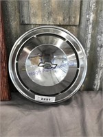 Chevy hubcap