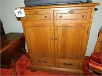 Two door wooden entertainment cabinet with 2