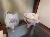 Three legged porcelain dish with rose & gold