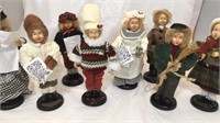 Set of 8 Carolers figurines