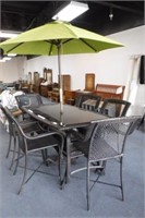 Patio Table w/ 6 Chairs & Umbrella