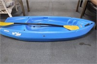 Kayak w/ Paddle