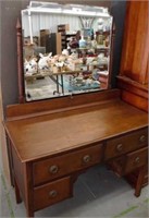 4-drawer dresser w/mirror