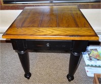 End Table w/drawer