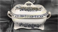 Antique English sauce tureen 8in handle to handle