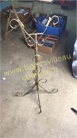 Metal Art adjustable height stand