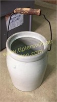 2 gallon churn with handle