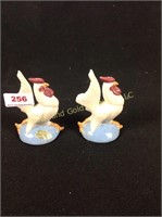 Rosemeade Pottery Rooster Shakers, pr
