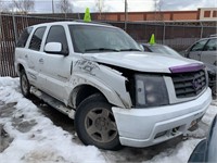 2002 Cadillac Escalade Base