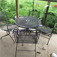 Patio set--round table(24"?) and 4 spring chairs