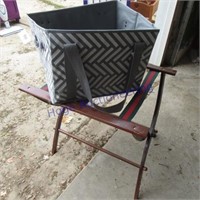 Luggage stand, shopping bag