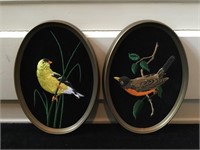 Pair of needlepoint framed birds. 5“ x 7”.