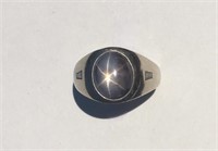 14KT WHITE GOLD STAR SAPPHIRE & DIAMOND RING