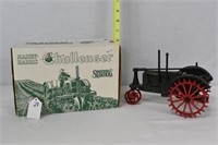 ERTL MASSEY HARRIS CHALLENGER TRACTOR