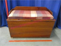 smaller pine flip top bench (storage box)