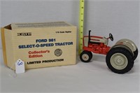 ERTL FORD 981 SELECT-O-SPEED TRACTOR