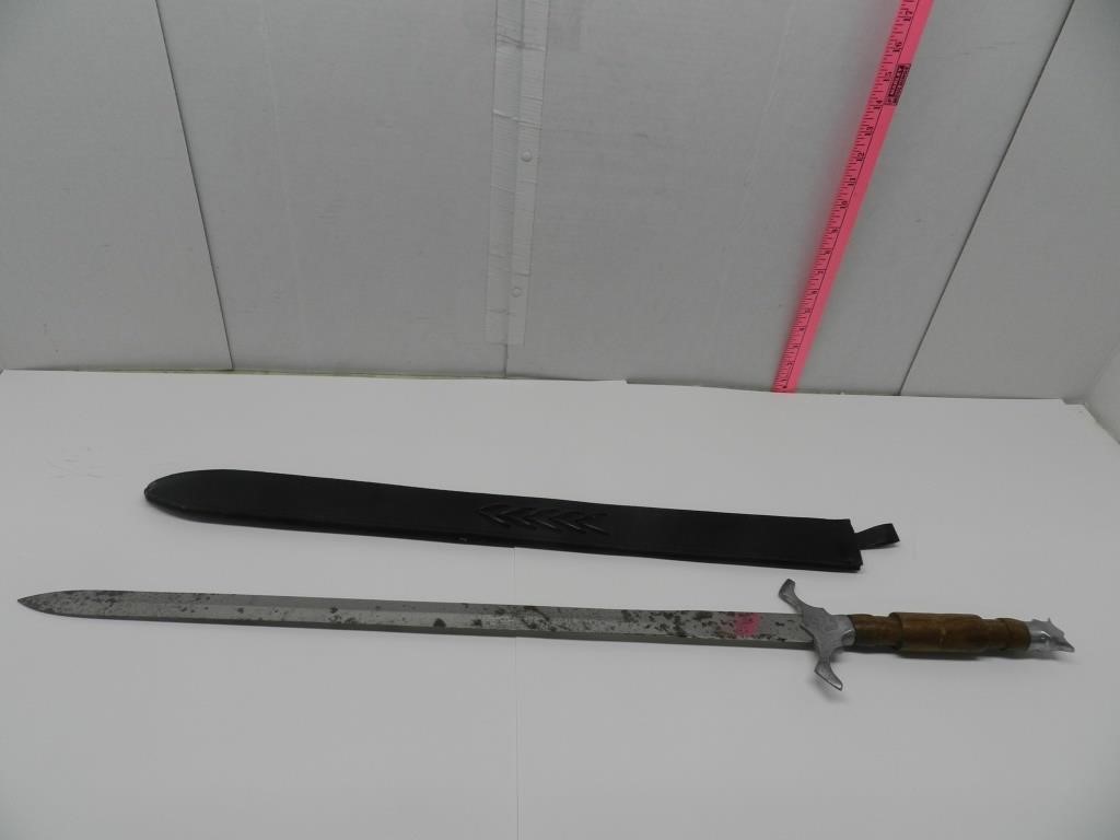 GUNS, COINS, SWORDS, & WAR TIME ITEMS ONLINE AUCTION