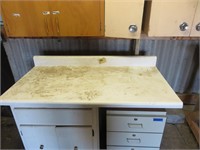 Counter top with backsplash