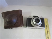 Vintage Meteor Camera by Universal Camera Corp.